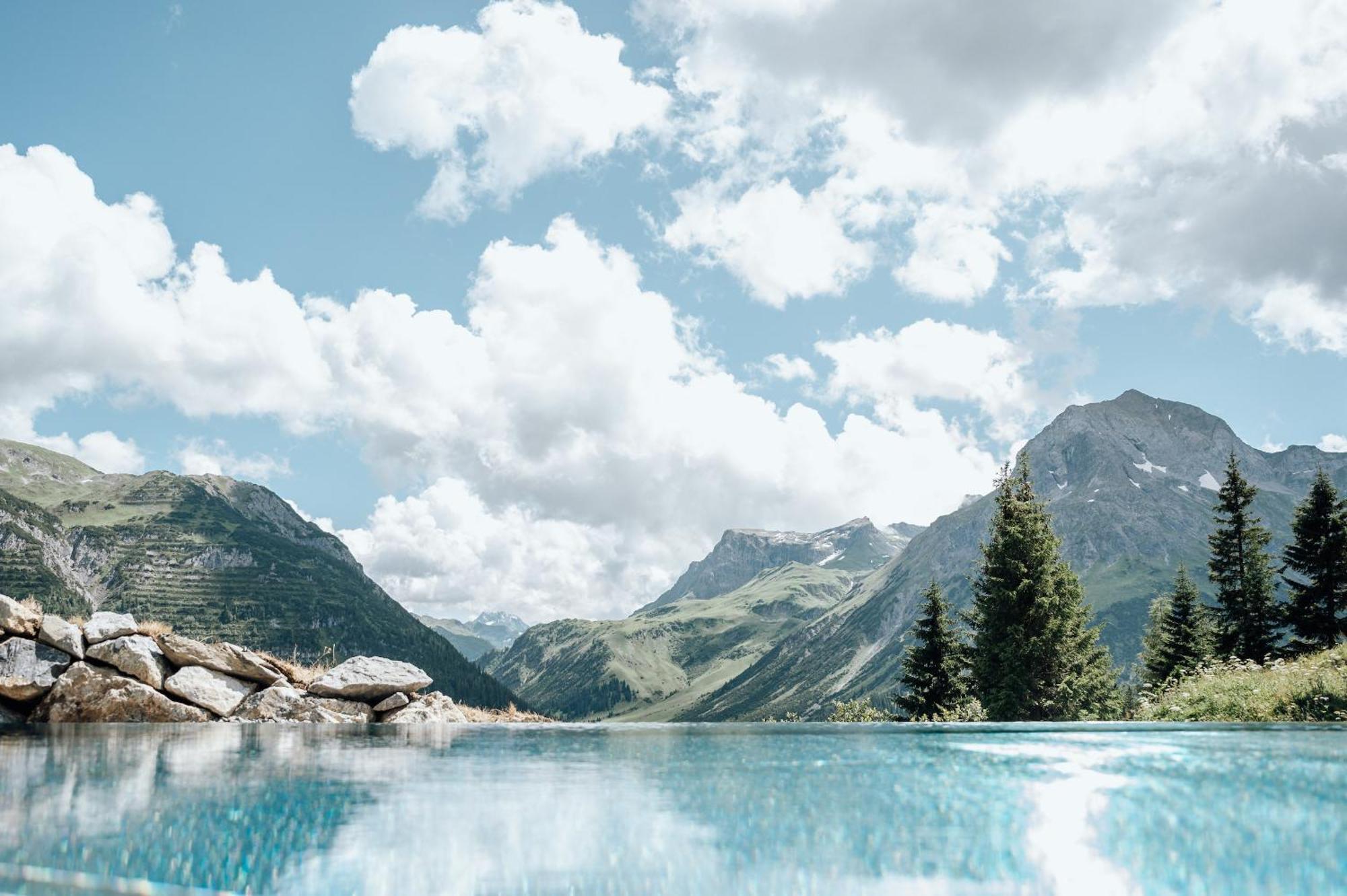 Hotel Goldener Berg Lech am Arlberg Bagian luar foto