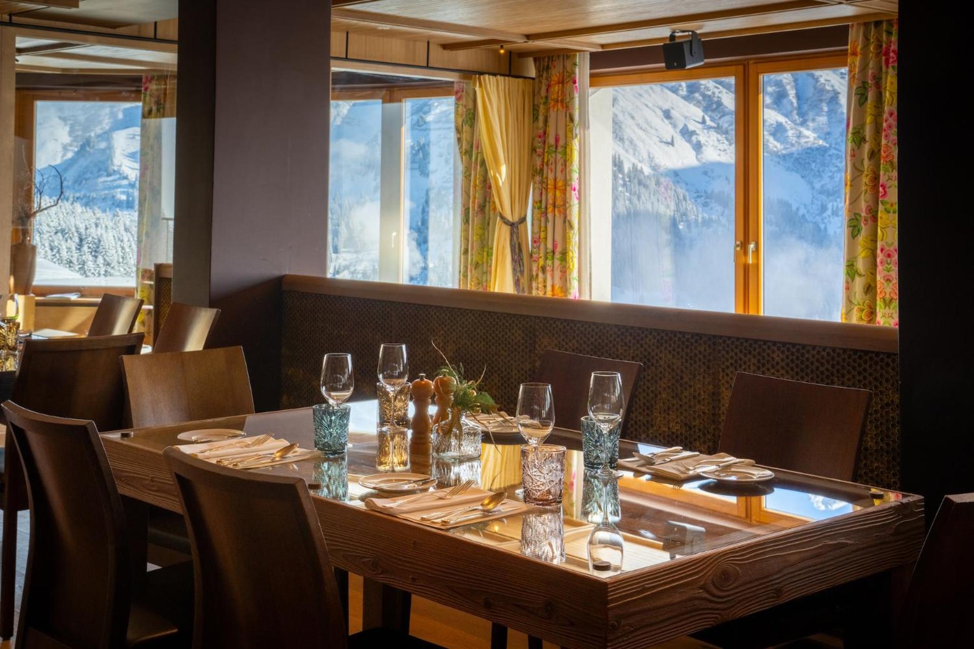 Hotel Goldener Berg Lech am Arlberg Bagian luar foto
